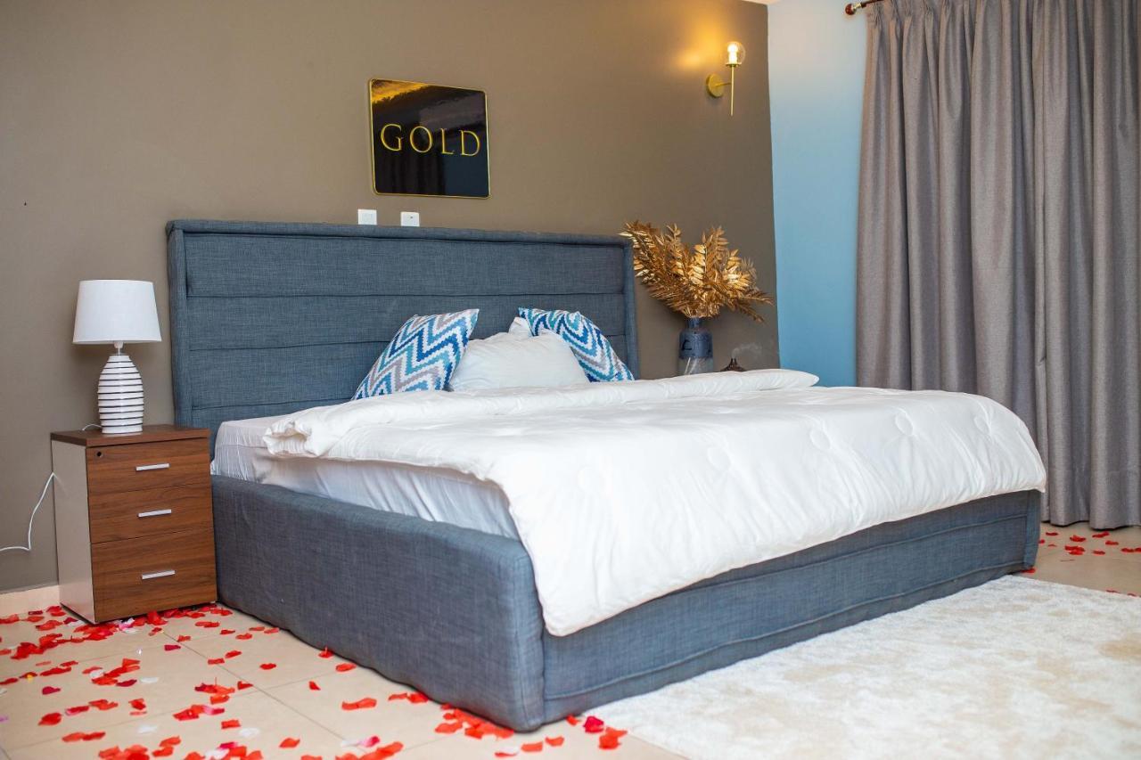 Piano & Gold Collections, Peduase Hotel Peduasi Exterior foto